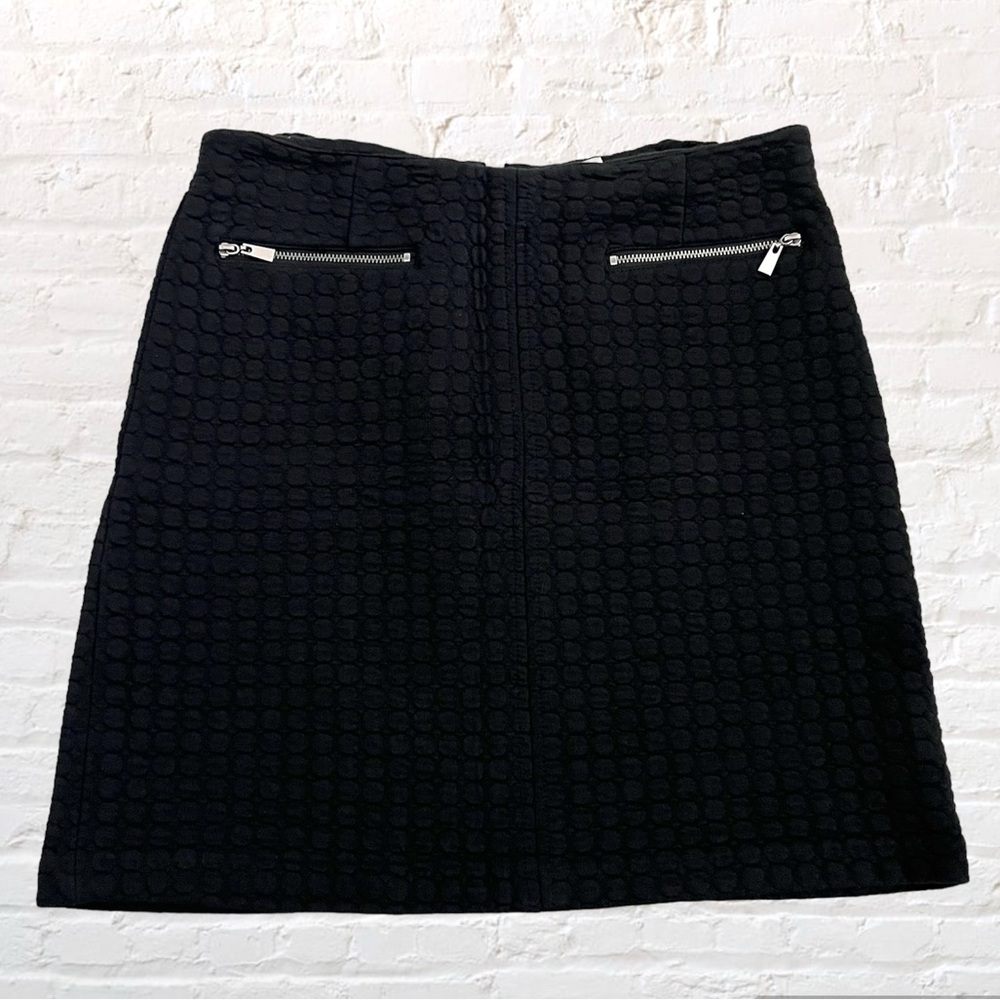 Laundry black circle embossed design and zip pocket front skirt with pockets